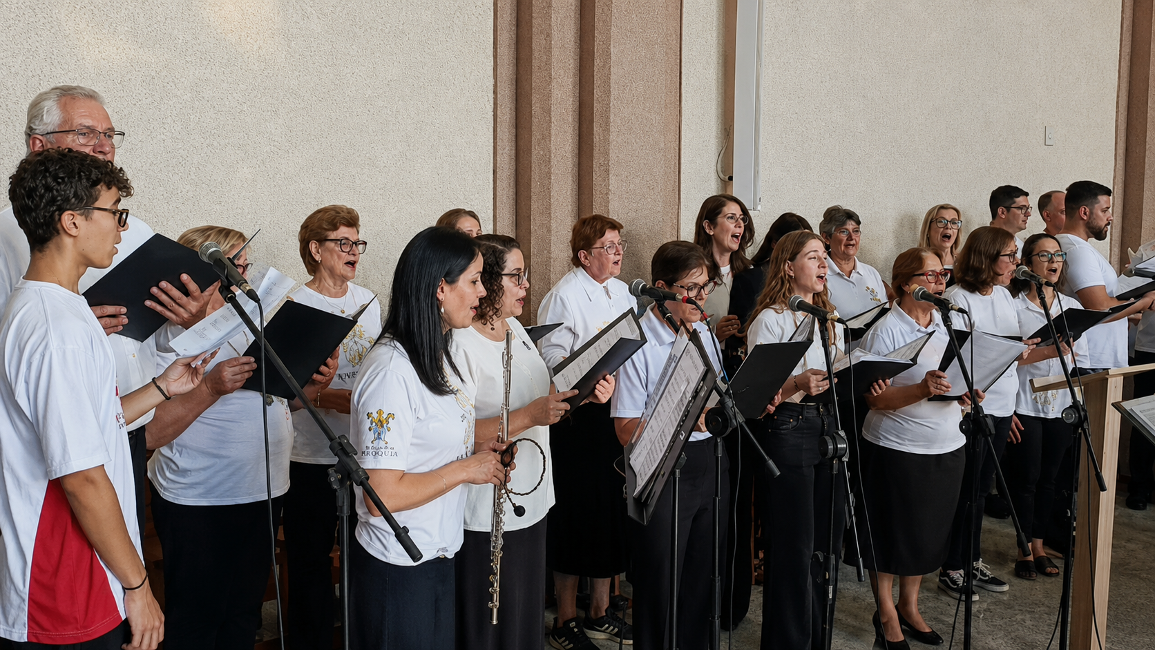 Irmã Marisa integra estreia do Coro Litúrgico da Catedral São João Batista